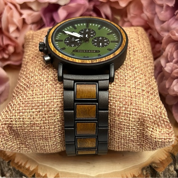 Luxury Verawood Chronograph Military Quartz Watch - Picture 10 of 16